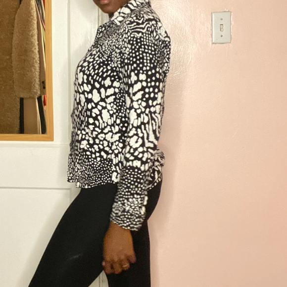 Shirt - Picture 2 of 5